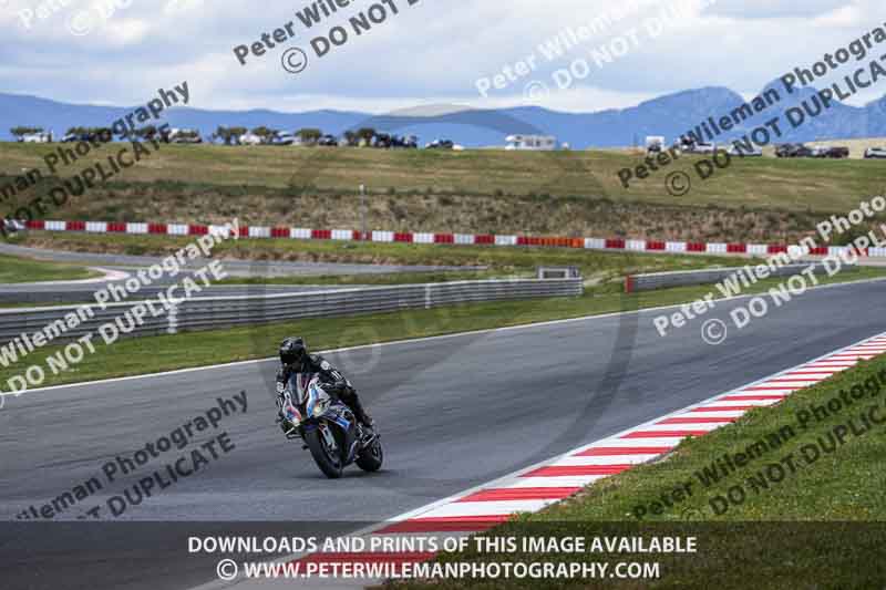 cadwell no limits trackday;cadwell park;cadwell park photographs;cadwell trackday photographs;enduro digital images;event digital images;eventdigitalimages;navarra;no limits trackdays;peter wileman photography;racing digital images;trackday digital images;trackday photos